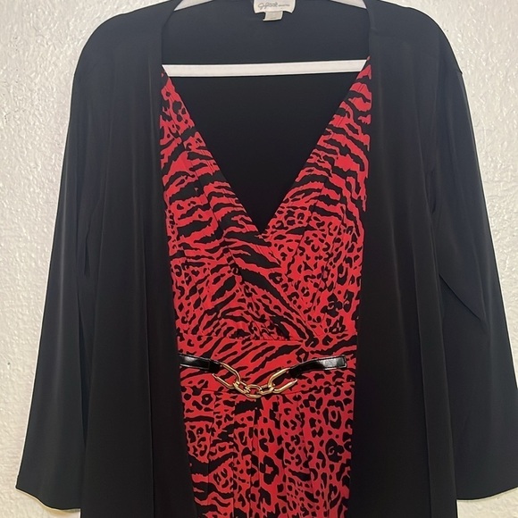 Jaclyn Smith animal print top with sewn in cardigan size large - Picture 2 of 8